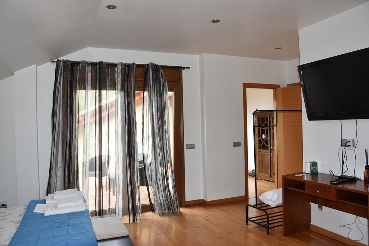 A De Bego Apartamento Mougás Exterior foto